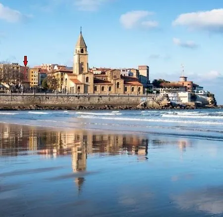 Apartamento ático En Cimadevilla Mirando Al Mar *