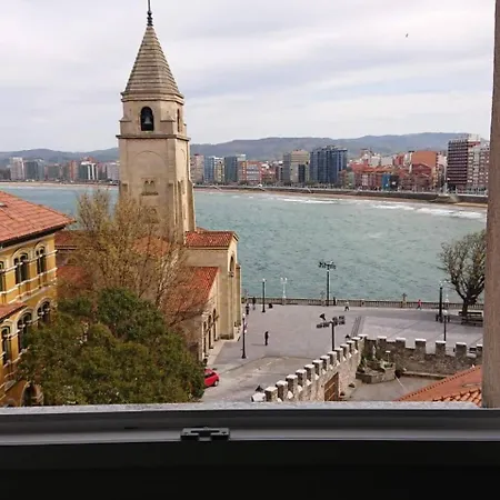 Appartamento ático En Cimadevilla Mirando Al Mar *